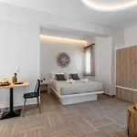 Adama's Naxos Aparthotel 4*