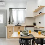 Adama's Naxos Aparthotel 4*