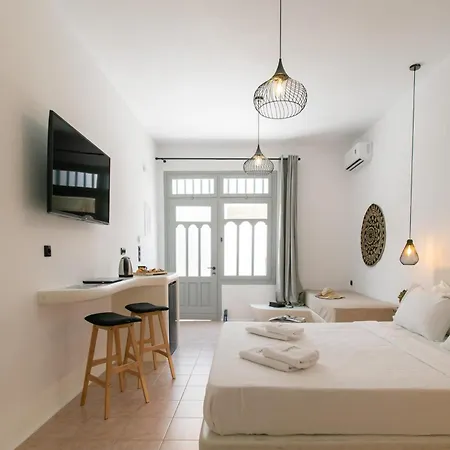 Aparthotel Adama's Naxos 3*