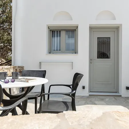 Adama's Naxos 3* Naxos City